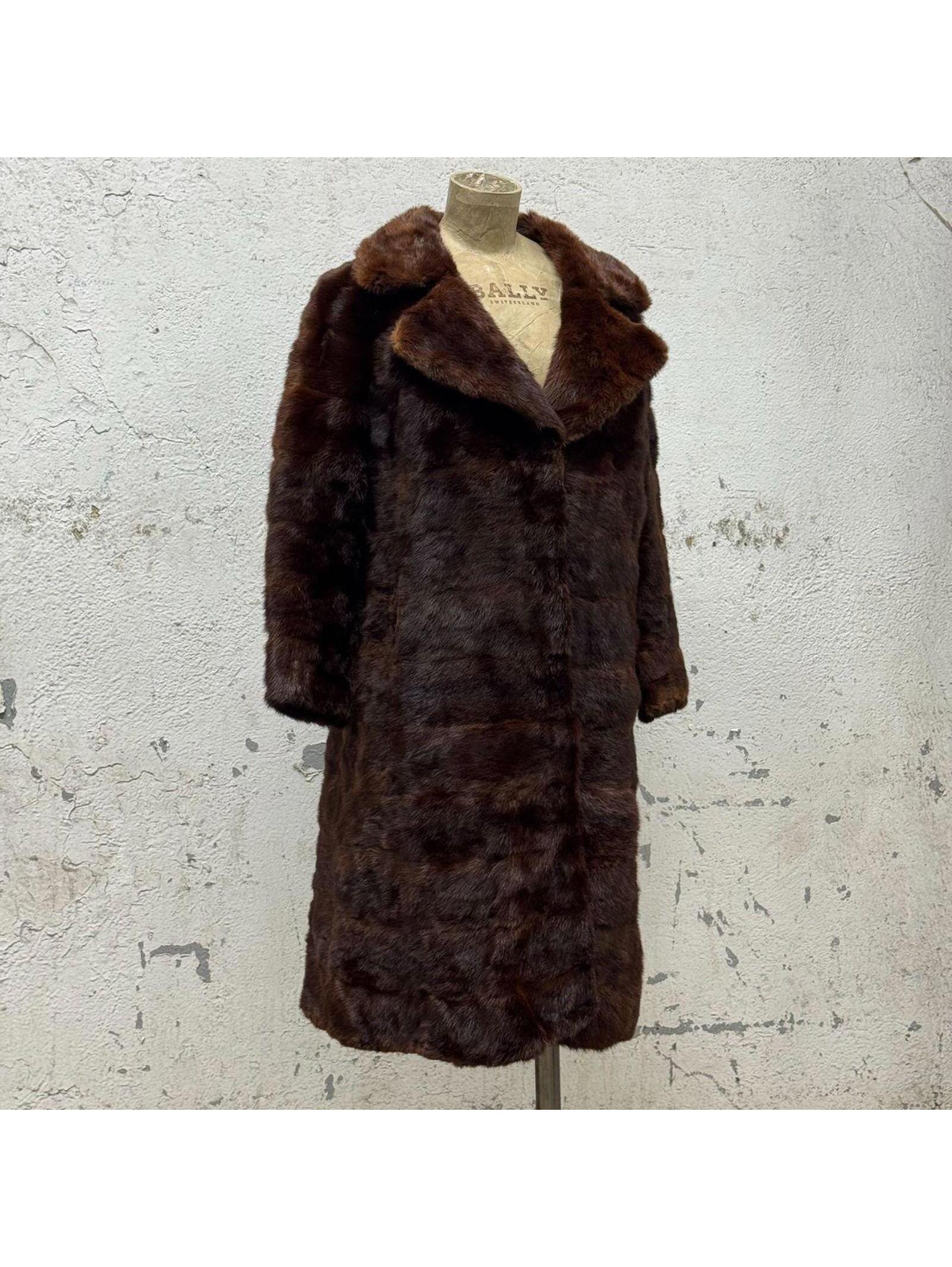 Vintage Mid-Length Glossy Mink Fur Coat
